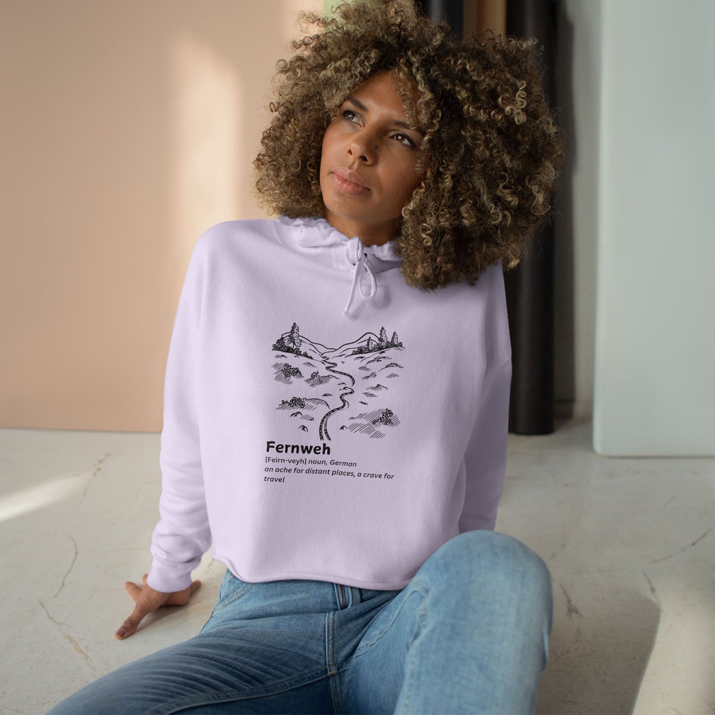 Fernweh Crop Hoodie - Adventure-Inspired Casual Wear